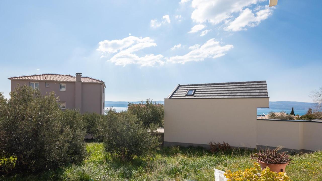 Apartments Sunshine Rays Duce Exterior photo