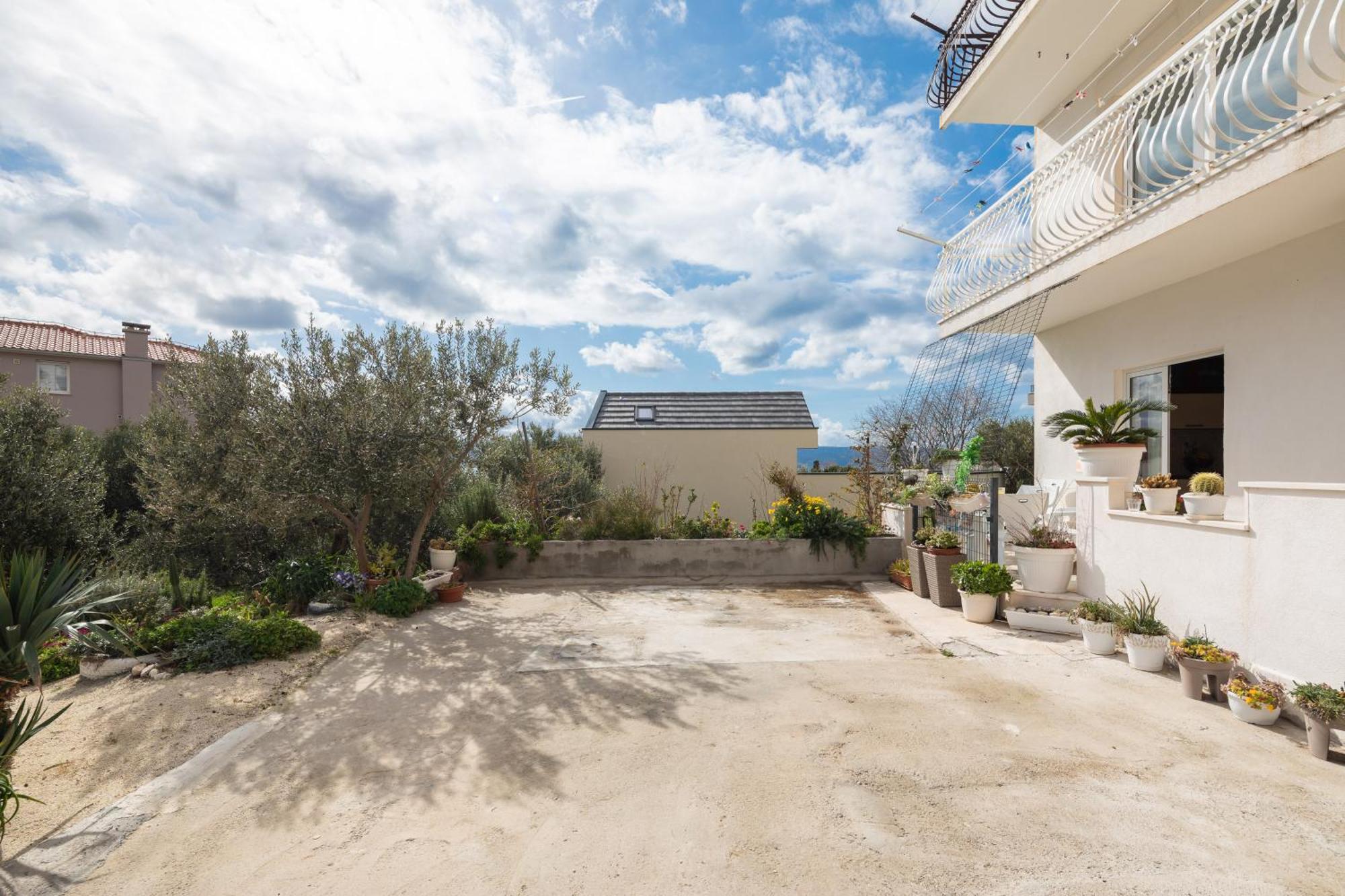 Apartments Sunshine Rays Duce Exterior photo